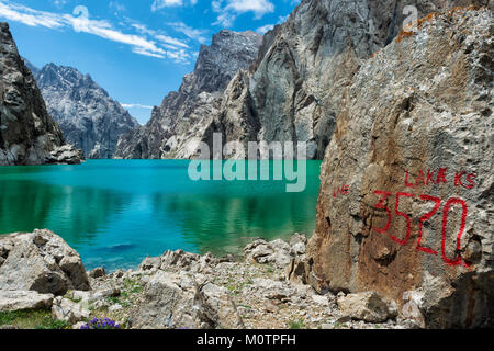 Höhe köl-suu See, See, Tal, Kurumduk Naryn Provinz, Kirgisistan, Zentralasien Stockfoto