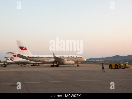 Air Koryo Flugzeug in Sunan International Airport, Pyongan Provinz, Pyongyang, Nordkorea Stockfoto