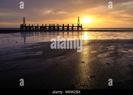 Der alte Pier Ruinen in Lytham St Annes an der Fylde Coast in Lancashire Stockfoto