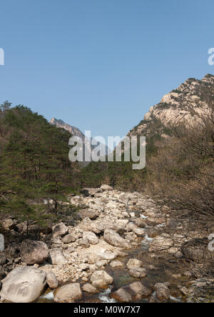 Felsen in singye Stream, Kangwon-do, Mount Kumgang, Nordkorea Stockfoto