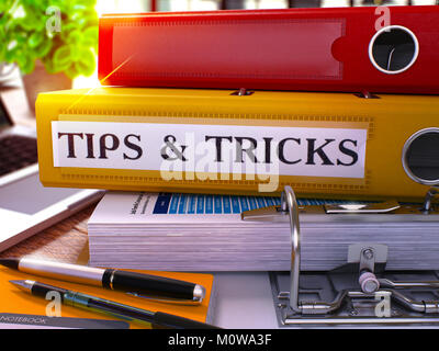 Tipps und Tricks zum gelben Ring Binder. Unscharfe, Getönten 3D-Bild. Stockfoto