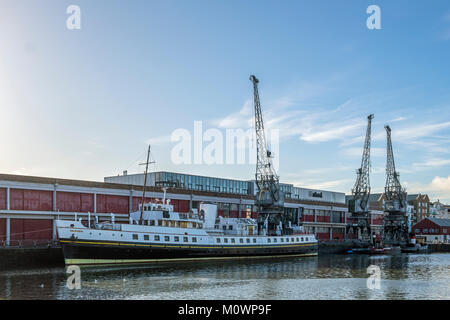 Die MV Balmoral günstig bis in den Hafen von Bristol Stockfoto