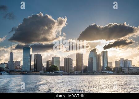 Argentinien, Provinz Buenos Aires, Buenos Aires, Puerto Madero, alten Hafengebiet umgewandelt in ein neues Wohn- und Geschäftshaus in der 2000 s Stockfoto