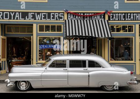 USA, Alaska, Skagway, altes Auto auf dem Broadway Stockfoto