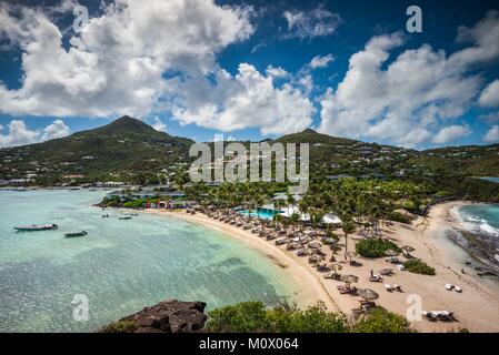 Französische Antillen, St-Barthelemy, Grand Cul-de-Sac, erhöhten Blick auf die Anse du Grand-Cul-de-Sac Bucht mit Strand der exklusiven Hotel Guanahani Beach Stockfoto