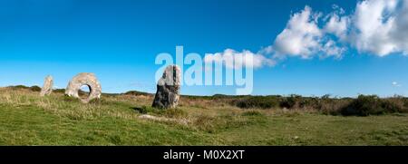 Vereinigtes Königreich, Cornwall, Men-An-Tol, späten Neolithikum und frühe Bronzezeit standing stones Stockfoto