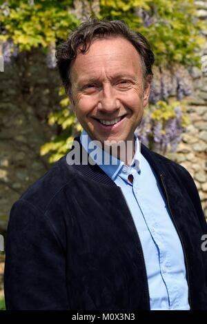 Frankreich, Yvelines, Montchauvet, Shooting für das Fernsehen der bevorzugte Ort der Französischen (Dorf Préféré des Français) mit Stéphane Bern Stockfoto