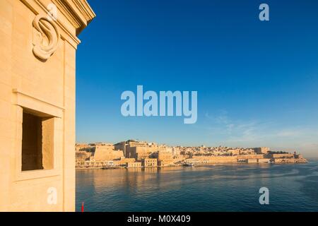 Malta, Valletta, als Weltkulturerbe von der UNESCO, Senglea, vom Gardjola Gärten und seinem Wachturm gesehen aufgeführt Stockfoto