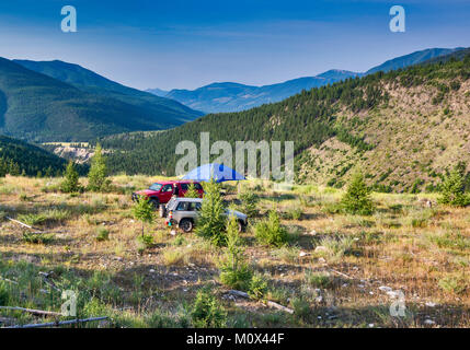 Campingplatz am Brauer Creek Forest Service Road, Purcell Mountains, in der Nähe von Invermere, Britisch-Kolumbien, Kanada Stockfoto