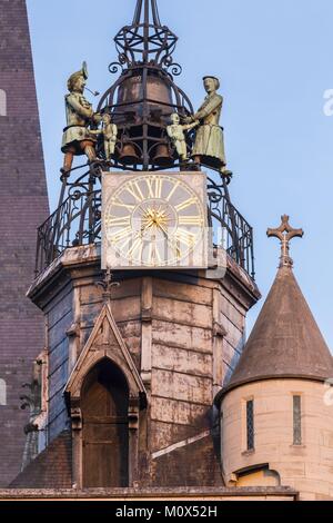 Frankreich, Cote d'Or, kulturellen Landschaft des Burgund Klimas als Weltkulturerbe von der UNESCO, Dijon, Notre Dame Kirche aufgeführt, Jacquemart Uhr Stockfoto