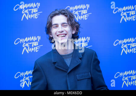 Roma, Italien. 24 Jan, 2018. Amerikanischer Schauspieler Timothée Chalamet Photocall in Rom der Film "Chiamami col tuo Nome" (Originaltitel: "Rufen Sie mich an, indem Sie Name') Quelle: Matteo Nardone/Pacific Press/Alamy leben Nachrichten Stockfoto