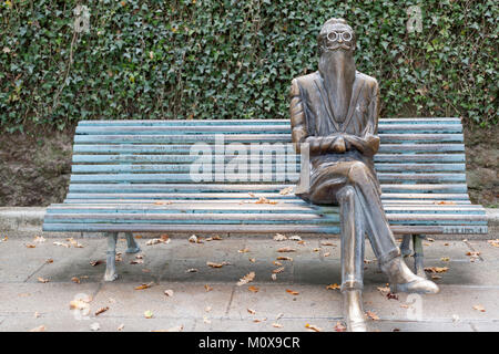 Statue von Ramon Maria del Valle Inclan in Alameda Park, Santiago de Compostela, Spanien. Stockfoto