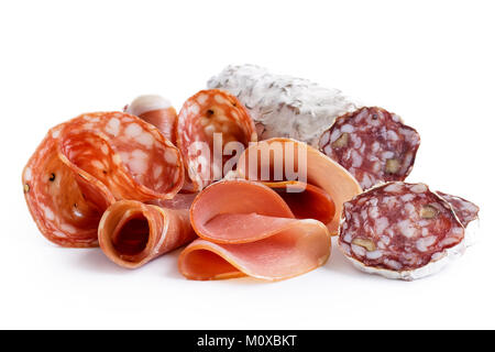 Gemischte Luft kuriert Aufschnitt isoliert auf Weiss. Stockfoto