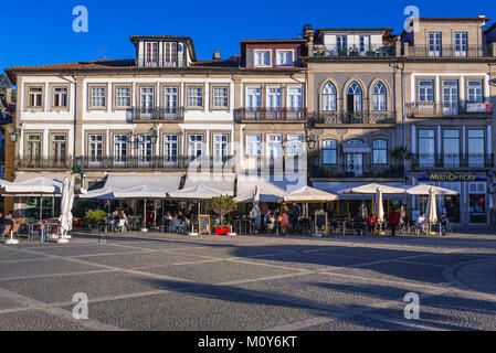 Häuser auf camões Square in Ponte de Lima Stadt, Teil des Bezirks von Viana do Castelo, Norte Region von Portugal Stockfoto