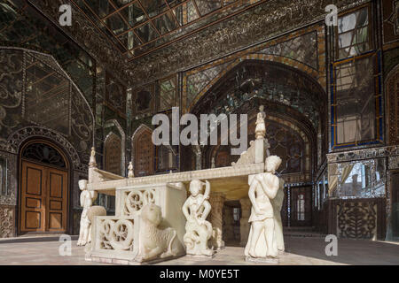 Der Marmor Thron in der Golestan Palast, Teheran, Iran Stockfoto