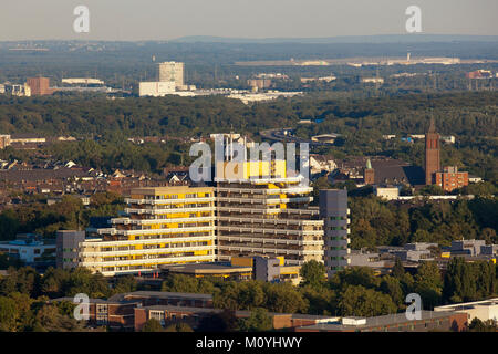 Deutschland, Köln, Blick von der Triangle Turm zu den Ingenieurwissenschaften Zentrum der Fachhochschule Köln im Stadtteil Deutz. Stockfoto