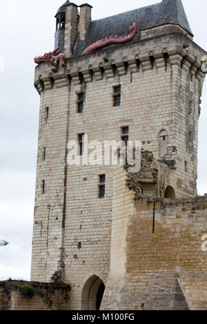 Schloss von Chinon - La Tour de l'Horloge/Clock Tower/. Loire Tal. Stockfoto