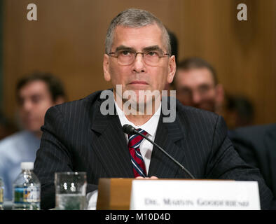 Dr. Marvin Goodfriend bezeugt vor den Senat der Vereinigten Staaten Ausschuss für Banken, Wohnungsbau und Stadtentwicklung auf ihre Ernennung zum Mitglied des Board of Governors des Federal Reserve System auf dem Capitol Hill in Washington, DC am Dienstag, 23. Januar 2018. Credit: Ron Sachs/CNP Foto: Ron Sachs/konsolidierte News Fotos/Ron Sachs - CNP Stockfoto