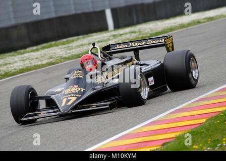 Mugello am 1. April 2007: Unbekannte laufen auf klassische F1-Wagen 1982 Lotus 91 John Player Team Lotus auf Mugello in Italien in Mugello historischen F Stockfoto