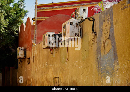 Graffiti auf einer Wand in der Nähe von Gizeh Kairo, Ägypten. Stockfoto