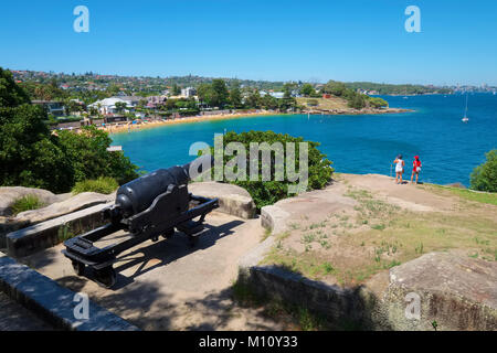 Alte historische Geschützstellungen entlang South Head Heritage Trail, Watsons Bay, Sydney, Australien. Stockfoto