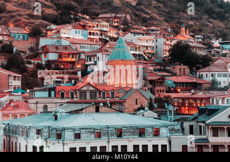 Schöne Aussicht von Tiflis in Abend. Georgien Stockfoto