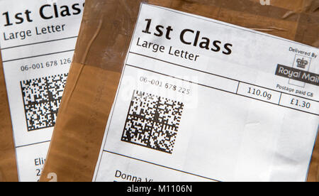 Royal Mail First Class groß schreiben Stockfoto
