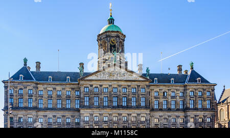 Die Hauptfassade der Königliche Palast in Amsterdam, Niederlande Stockfoto