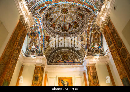 Sevilla, Andalusien, Spanien, Mai 25, 2017: Interieur des Museum der schönen Künste, 25. Mai 2017, in Sevilla, Andalusien, Spanien Stockfoto