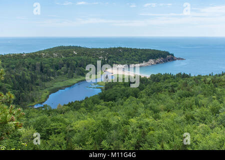 Blick aus dem Bienenstock Trail im Acadia National Park in Maine in den Vereinigten Staaten. Stockfoto