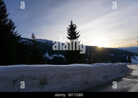 Schwaz Tirol 2018 Pillberg Skigebiet Winter mit viel Schnee Stockfoto