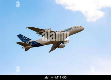 Airbus A380-Prototyp bei einer Flugschau in Gloucestershire England Großbritannien Stockfoto