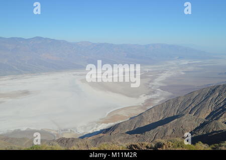 Panoramablick auf das Tal des Todes. Reisen Urlaub Geologie. Juni 28, 2018. Das Death Valley, Kalifornien. EEUU. USA. Stockfoto