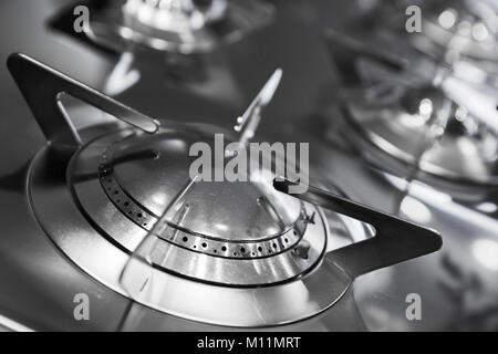 Luxuriöse, moderne Gas Herd Brenner aus glänzendem Edelstahl Stockfoto