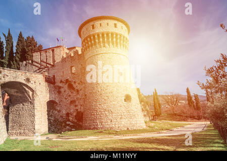 Burg auf dem Hügel Cidneo in Brescia, Italien. Stockfoto