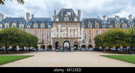 Pavillon, Place des Vosges, Paris, Frankreich Stockfoto