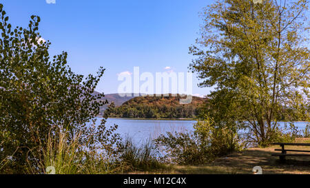 Italien: Detail einer Verankerung des Lago Trasimeno Stockfoto