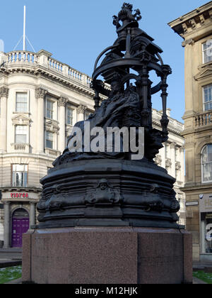 NEWCASTLE UPON TYNE, Tyne und Wear/UK - Januar 20: Statue von Queen Victoria in Newcastle upon Tyne, Tyne und am 20. Januar 2018 Verschleiß Stockfoto