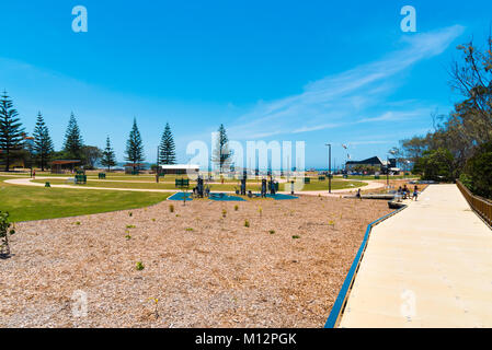 Coffs Harbour, NSW, Australien - 20 Dezember, 2017: Street View in Coffs Harbour, Australien, einer der beliebtesten Familienurlaub Reiseziele in Neuen Stockfoto