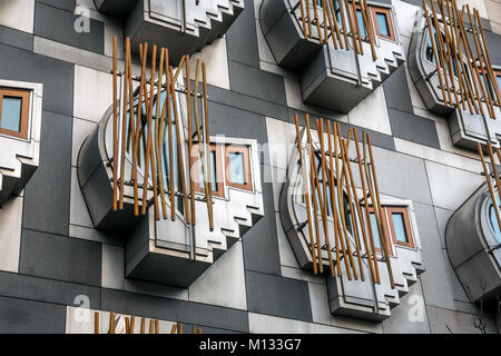 Denken Sie an Schoten oder Kontemplationsräume in der modernen Architektur des schottischen parlamentsgebäudes von Enric Mirales, Holyrood, Edinburgh, Schottland, Großbritannien Stockfoto