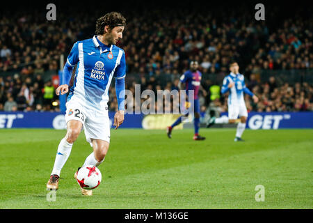 Barcelona, Spanien. 25 Jan, 2018. RCD Espanyol Mittelfeldspieler Esteban Granero (23) Während des Spiels zwischen dem FC Barcelona gegen RCD Espanyol, für die Runde der 8 (2 St) der Cup des Königs, im Camp Nou Stadion am 25. Januar 2018 in Barcelona, Spanien gespielt. Credit: Gtres Información más Comuniación auf Linie, S.L./Alamy leben Nachrichten Stockfoto