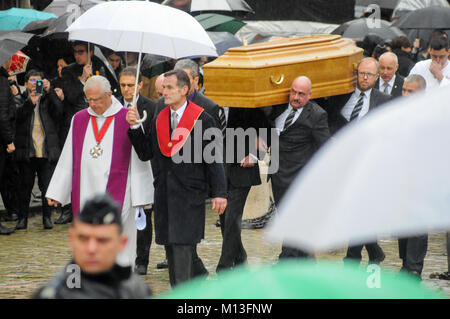 Lyon, Frankreich, 26. Jan. 2018: Paul Bocuse Sarg wird durch die Straße zu Kathedrale Saint-Jean in Mittel-ost-Lyon (Frankreich). Credit: Serge Mouraret/Alamy leben Nachrichten Stockfoto