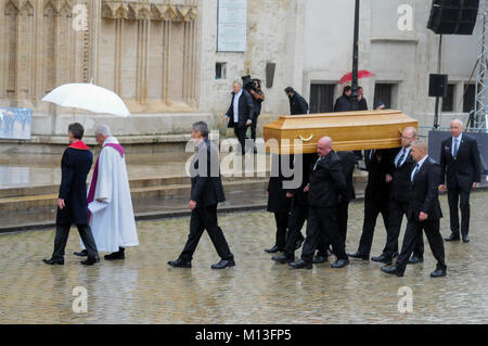 Lyon, Frankreich, 26. Jan. 2018: Paul Bocuse Sarg kommt an Kathedrale Saint-Jean in Mittel-ost-Lyon (Frankreich). Credit: Serge Mouraret/Alamy leben Nachrichten Stockfoto