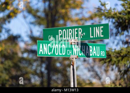 Kanada, Provinz Quebec, Outaouais, Pontiac region, Verkehrszeichen, Straßen in der Gegend Stockfoto