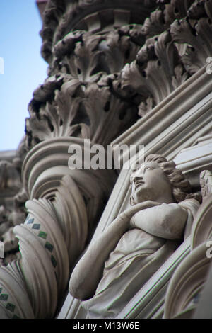 Statue auf dem doumo Florenz Italien Stockfoto