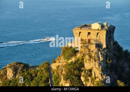 Italien, Kampanien, Amalfiküste, die als UNESCO-Weltkulturerbe, Conca dei Marini, Capo di Conca aufgeführt Stockfoto