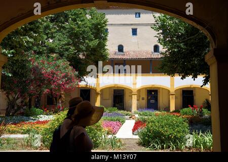 Frankreich, Bouches-du-Rhone, Arles, Espace Van Gogh, ehemalige Hotel Dieu (Krankenhaus) Stockfoto