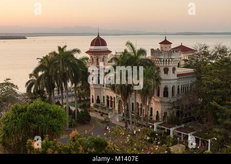 Kuba, Provinz Cienfuegos, Cienfuegos, Stadtteil Punta Gorda, der Palacio de Valle 1917 der orientalischen Stil erbaut in ein Hotel umgewandelt - Restaurant Stockfoto