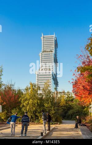 Frankreich, Paris, Quartier des Batignoles, Martin Luther King Park im Herbst, sanierte auf ehemalige SNCF Eigenschaft Stockfoto