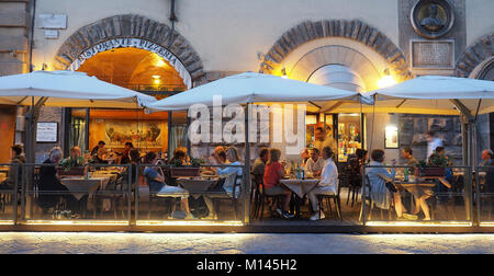 Europa, Italien, Toskana, Florenz, Restaurant, Speisesaal, Bar in der Altstadt Stockfoto